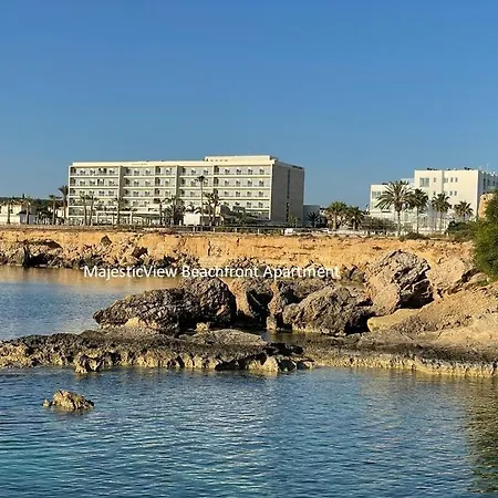 Magesticview Seafront アパート