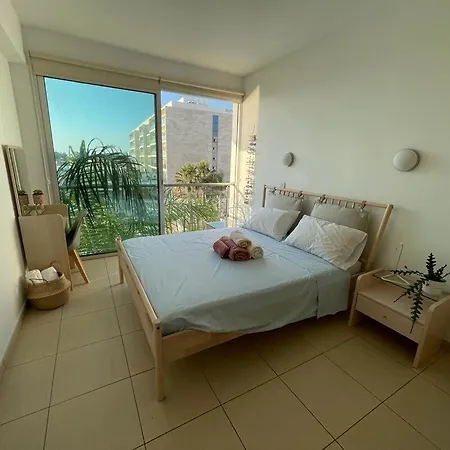 Magesticview Seafront