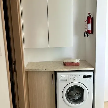 Magesticview Seafront דירה פרוטאראס