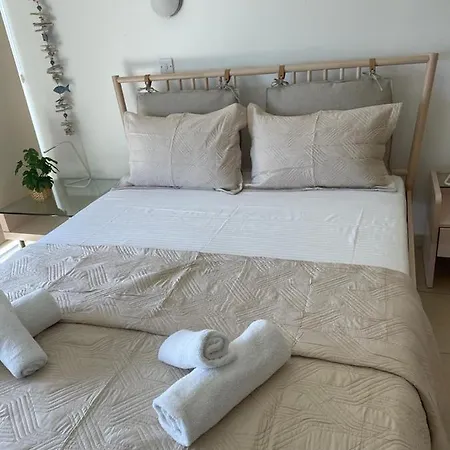 Magesticview Seafront Apartment Protaras