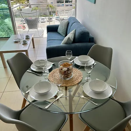 Magesticview Seafront Apartment Protaras