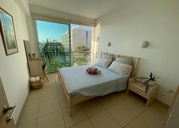 Magesticview Seafront