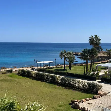 Апартаменты Magesticview Seafront *